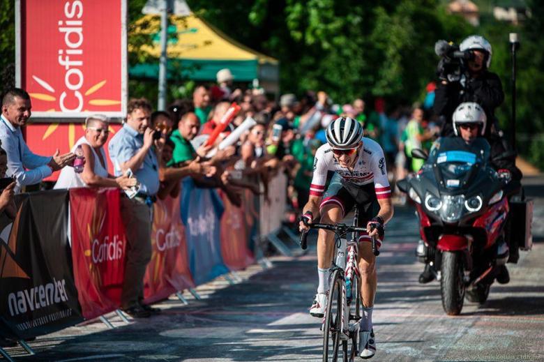 69377d89-a804-406f-9381-58d027472df6